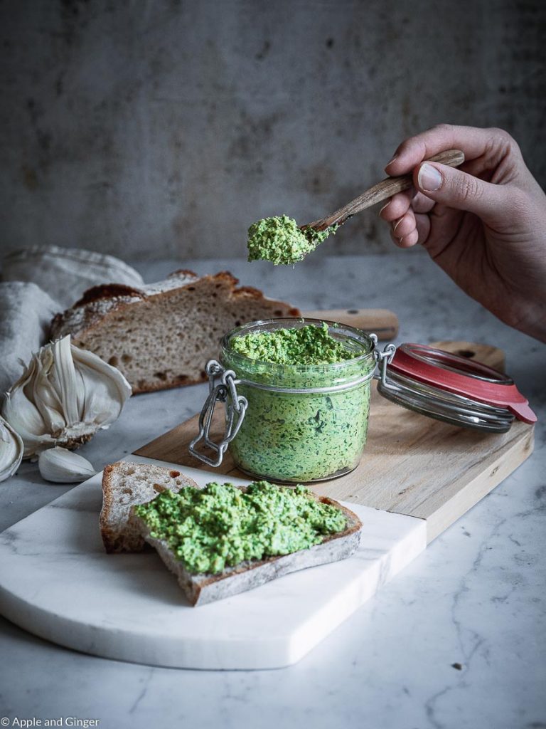 Bärlauchaufstrich - vegetarische Brotzeit - Apple and Ginger